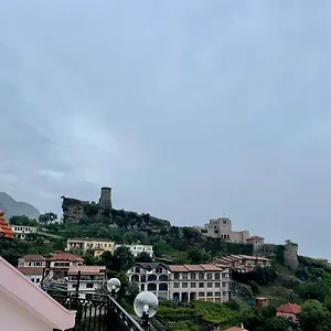 Hotel --hotel Deal-- With Castle View