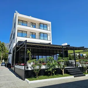 Kaan Radhimë