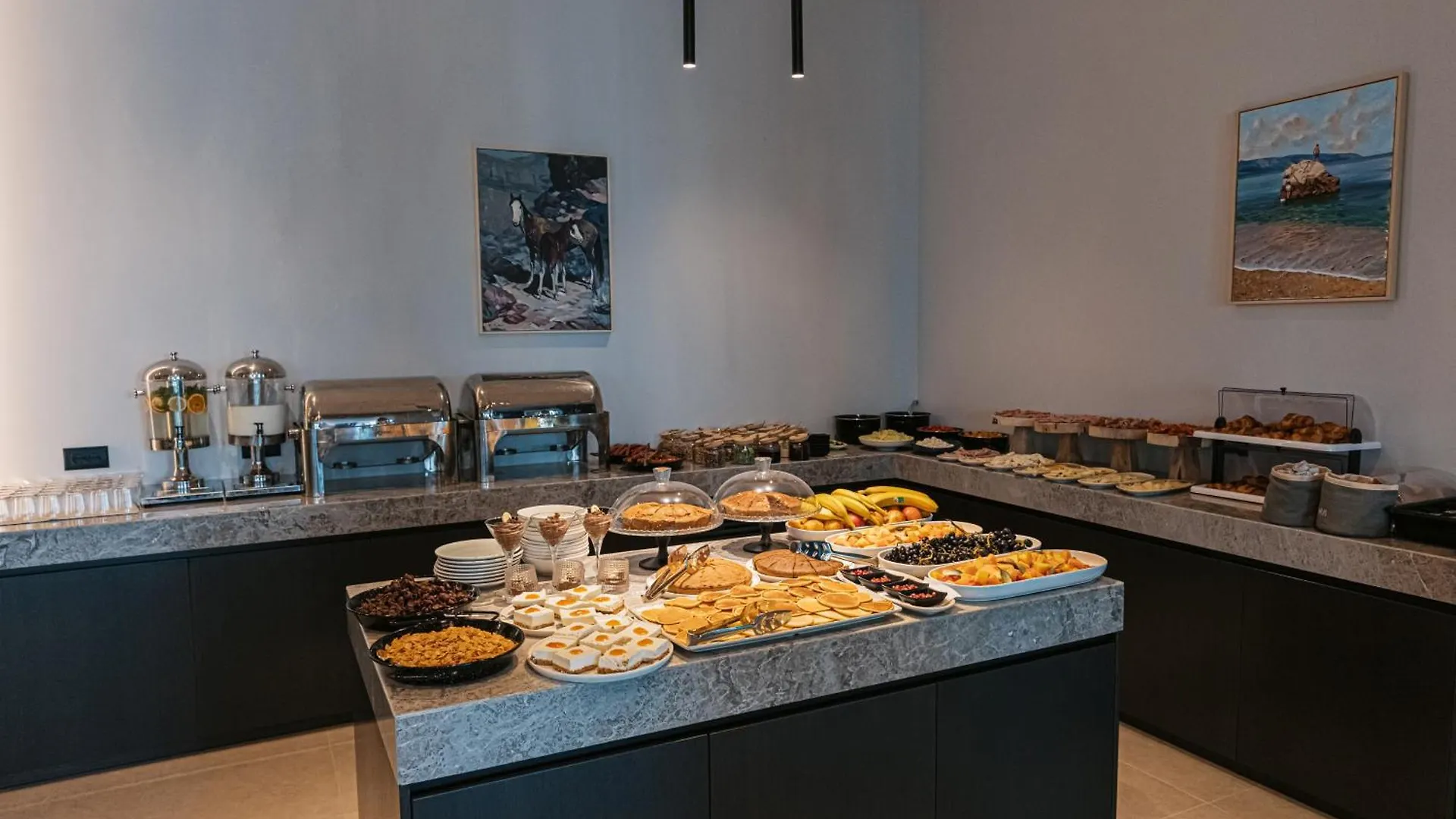 Hotel Mazarine Hotel, Vlore, Albania Radhime